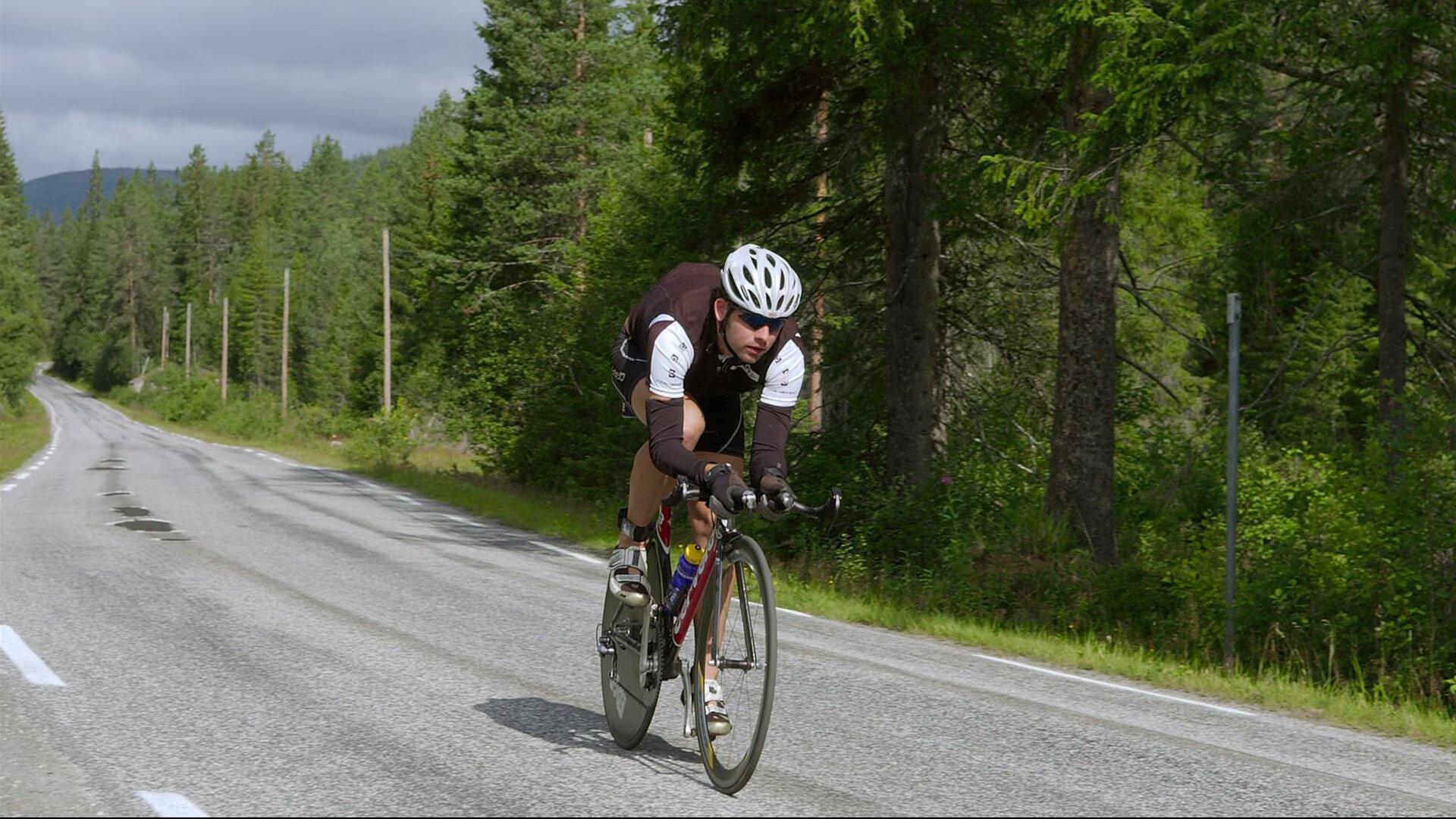 Jiu You-体育新闻中心公告运动员反兴奋剂视频课程上线信息，运动员反兴奋剂听后感